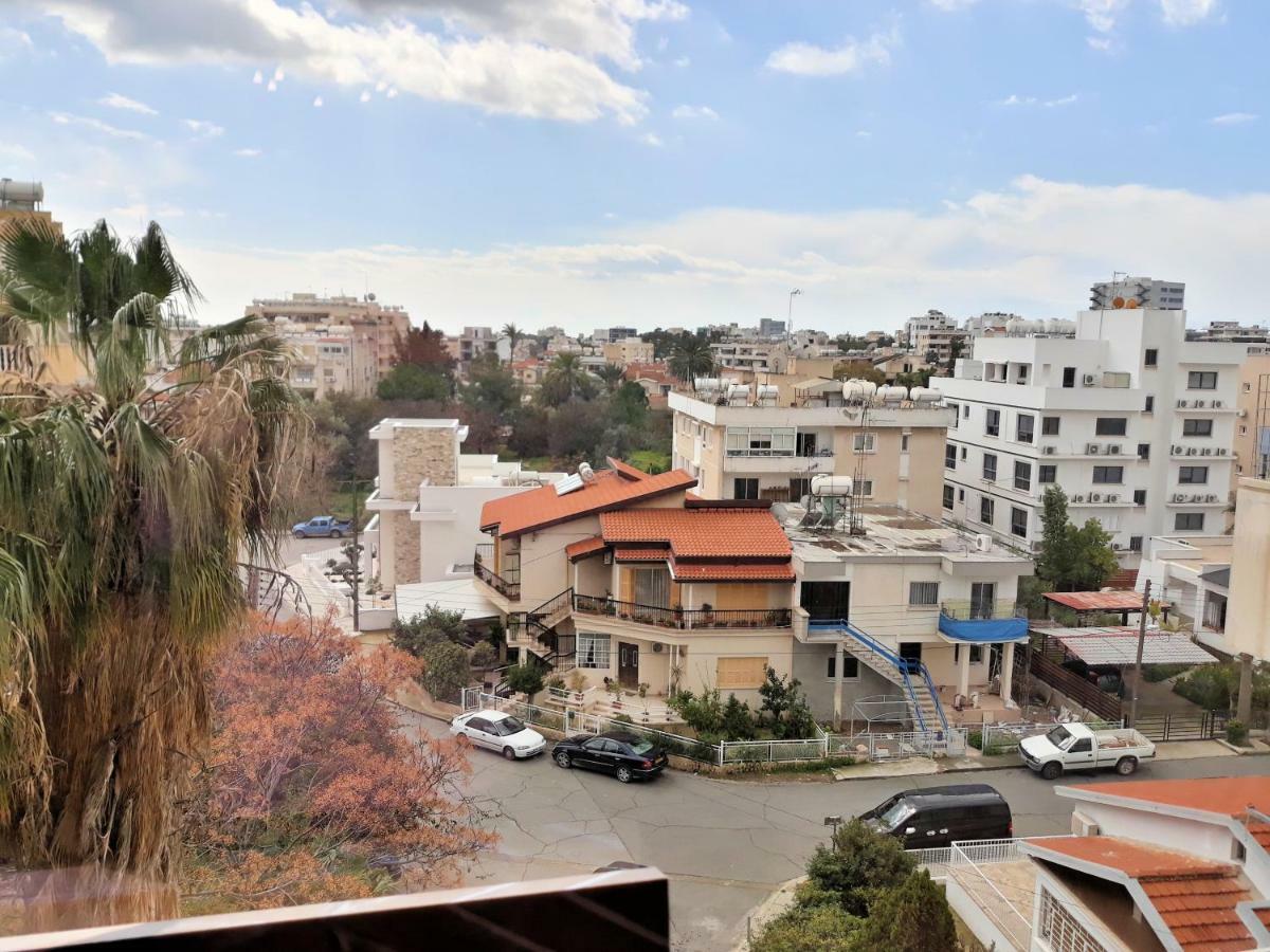 Sunny Apartment Larnaka Exterior foto